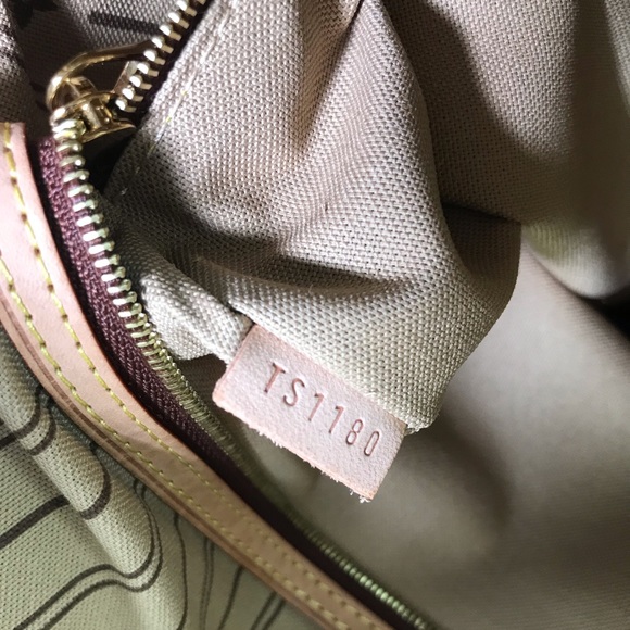 ๐ DISCONTINUED ๐ HOBO LOUIS VUITTON DELIGHTFUL - Picture 5 of 16